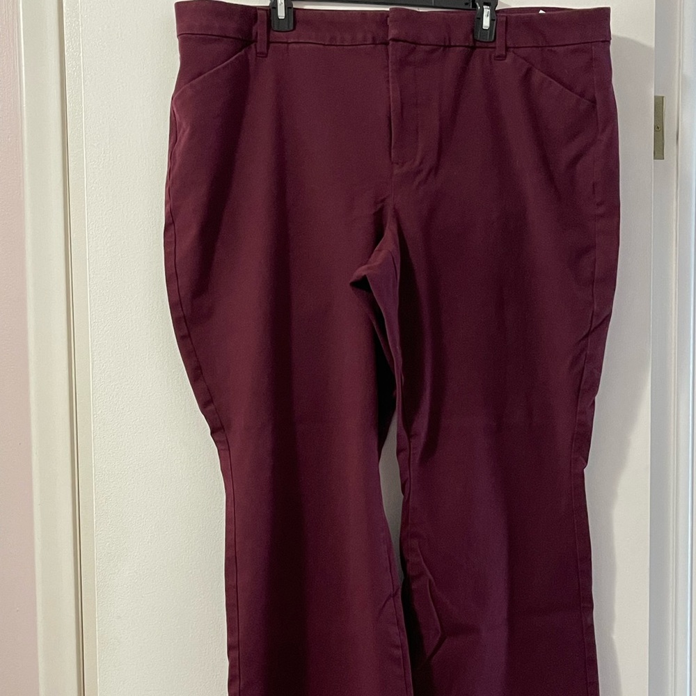 Old Navy Flare Pixie Pant Wine